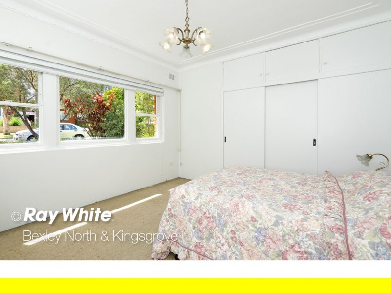 3 Monaro Avenue, Kingsgrove NSW 2208