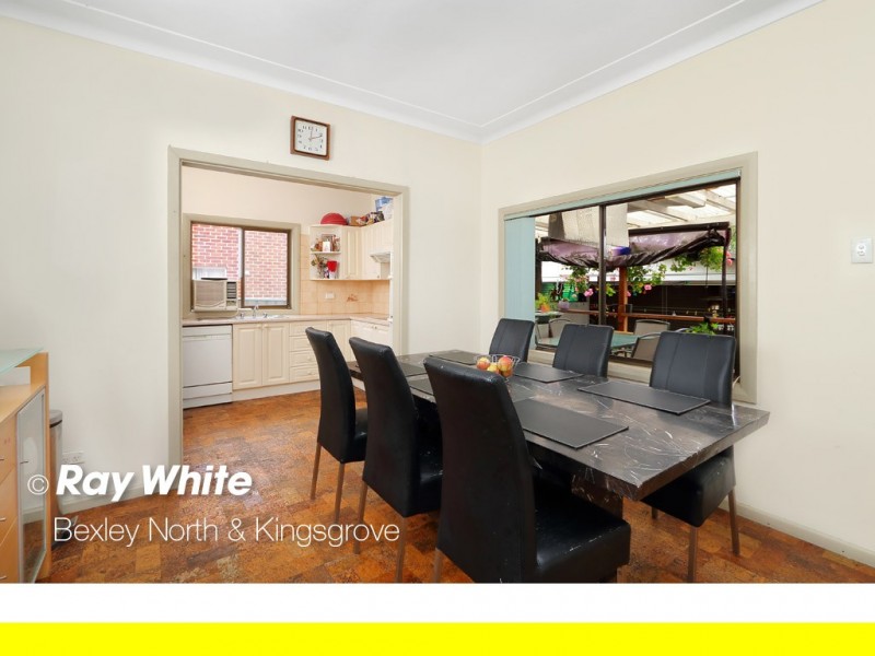 83 Kennedy Street, Picnic Point NSW 2213