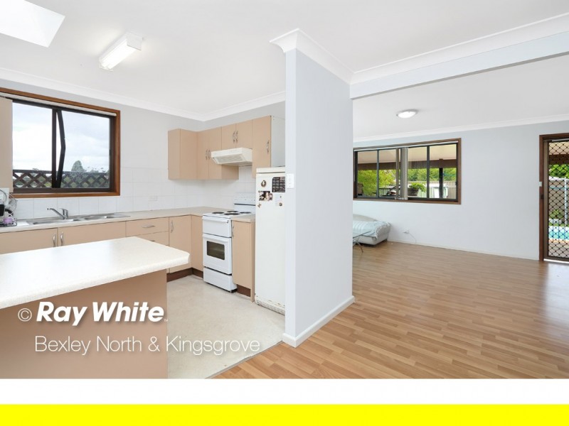 83 Kennedy Street, Picnic Point NSW 2213