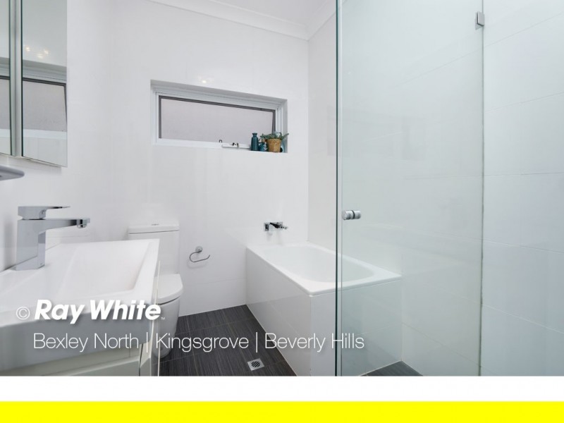 6 Simmons Road, Kingsgrove NSW 2208