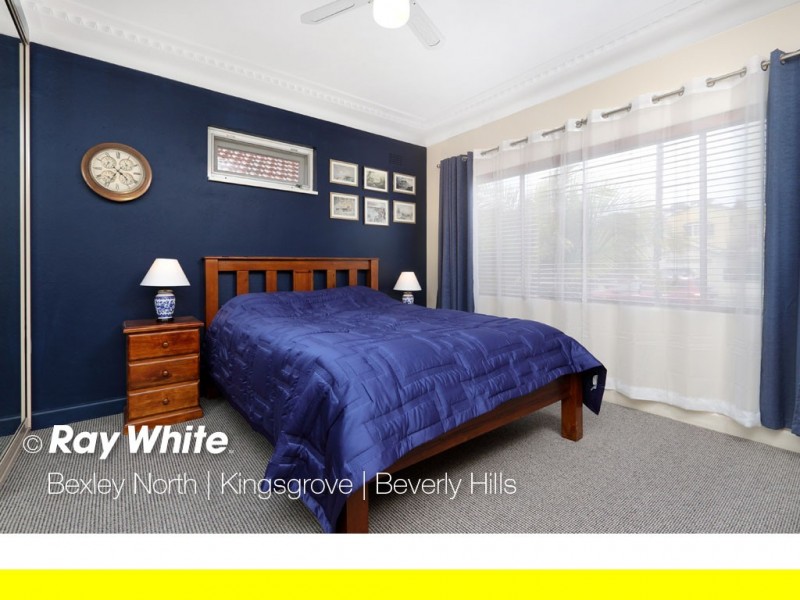 60 New England Drive, Kingsgrove NSW 2208