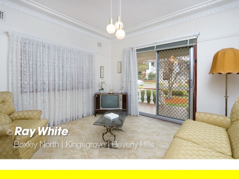 4 Simmons Road, Kingsgrove NSW 2208
