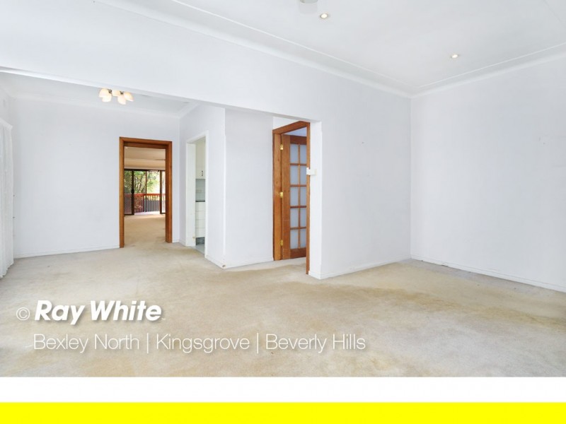 14 Thorpe Road, Kingsgrove NSW 2208