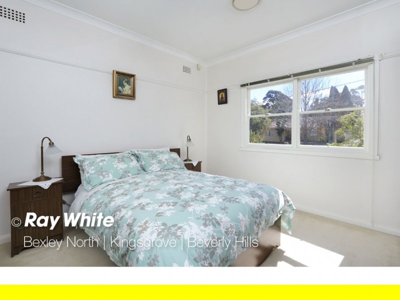12 Farnham Avenue, Roselands NSW 2196