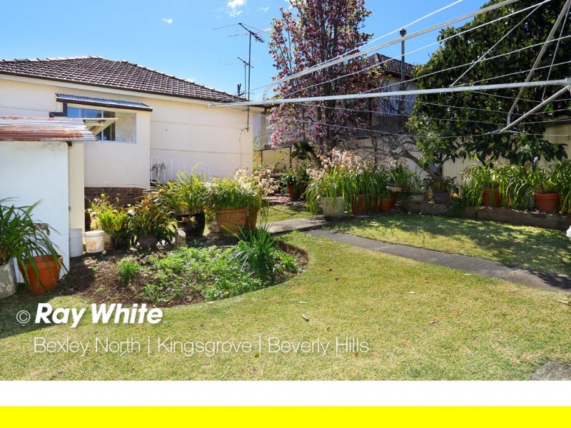 12 Farnham Avenue, Roselands NSW 2196