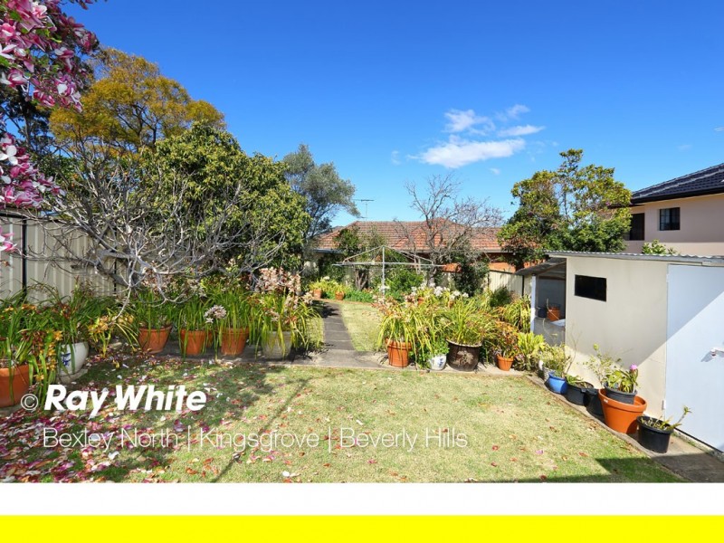 12 Farnham Avenue, Roselands NSW 2196