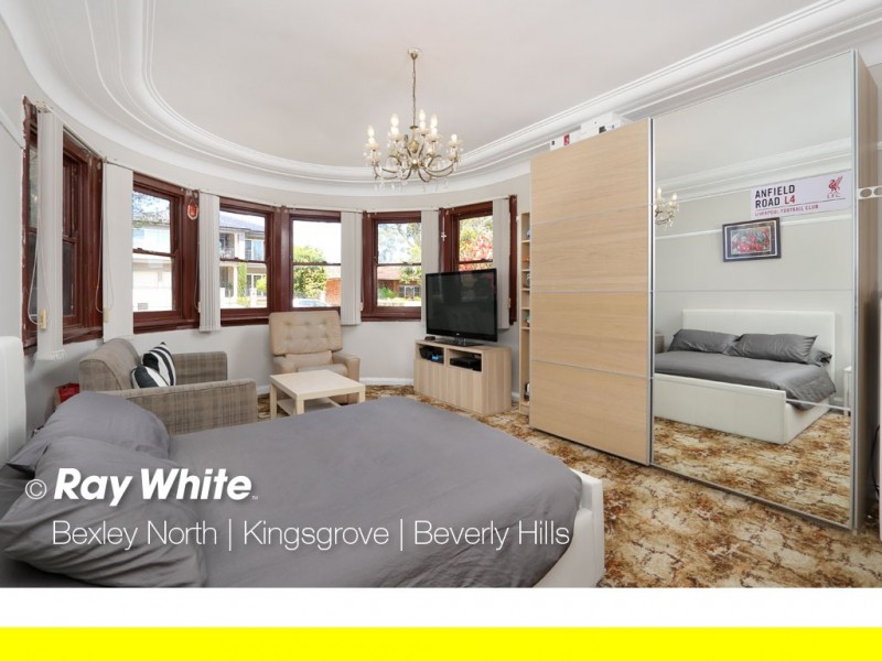 27 Dunkirk Avenue, Kingsgrove NSW 2208