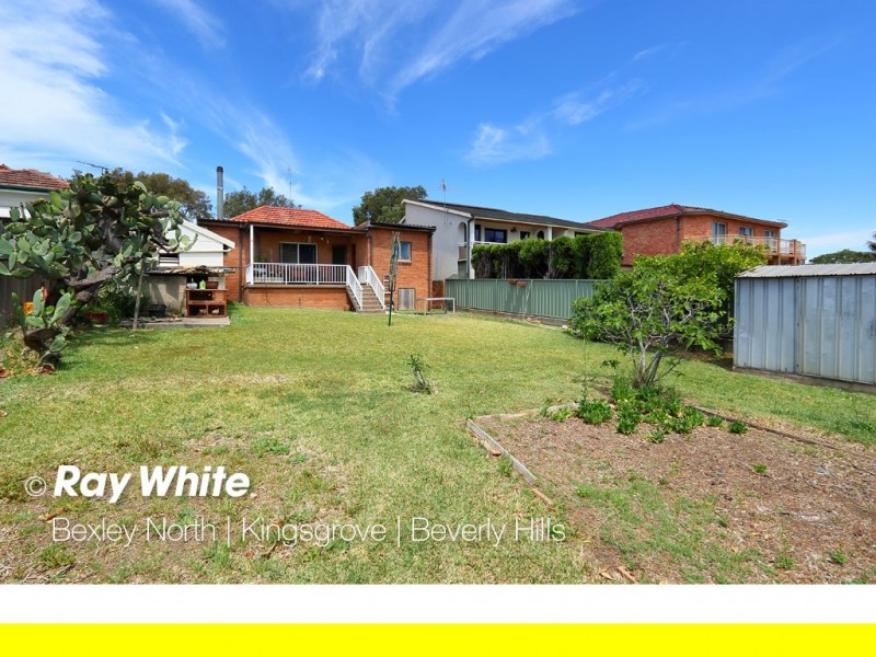 27 Dunkirk Avenue, Kingsgrove NSW 2208