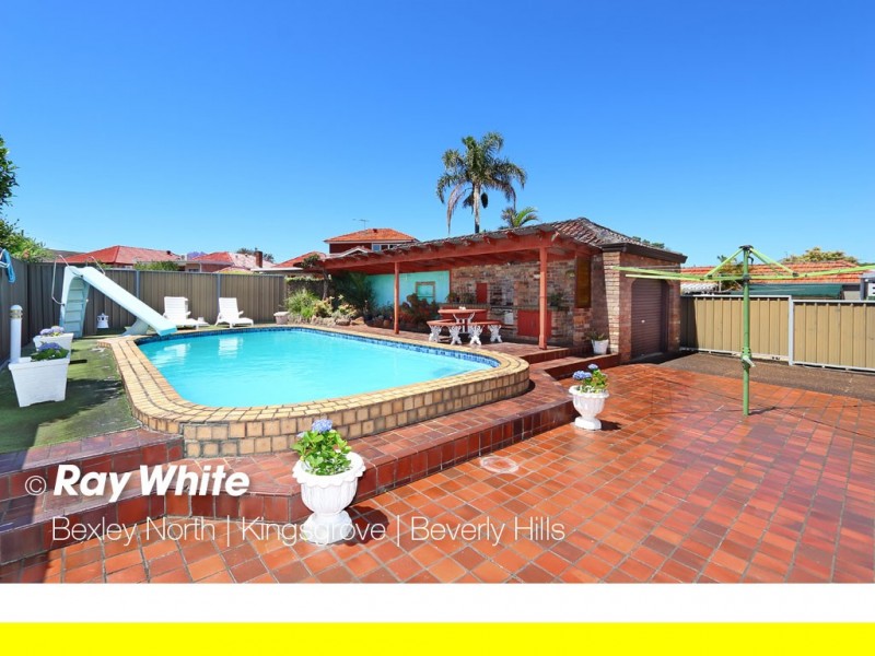 9 New England Drive, Kingsgrove NSW 2208