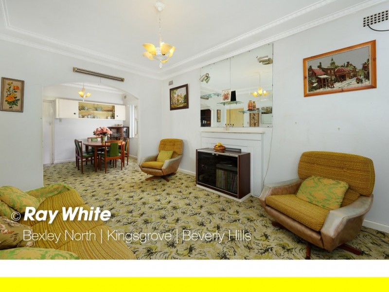 17 Turon Avenue, Kingsgrove NSW 2208