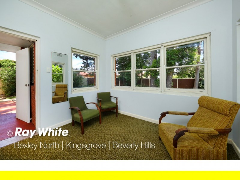 17 Turon Avenue, Kingsgrove NSW 2208