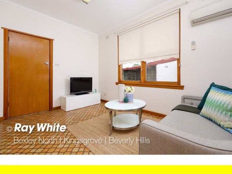 8 Staples Street, Kingsgrove NSW 2208