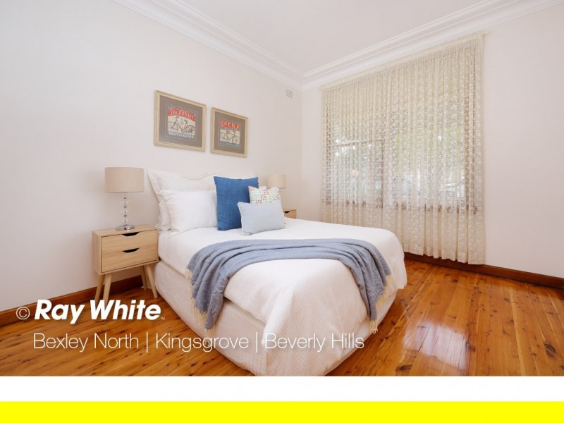 8 Staples Street, Kingsgrove NSW 2208