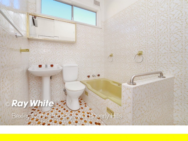 67 Glamis Street, Kingsgrove NSW 2208