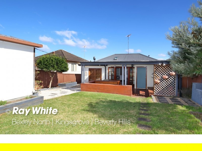 65 Glamis Street, Kingsgrove NSW 2208