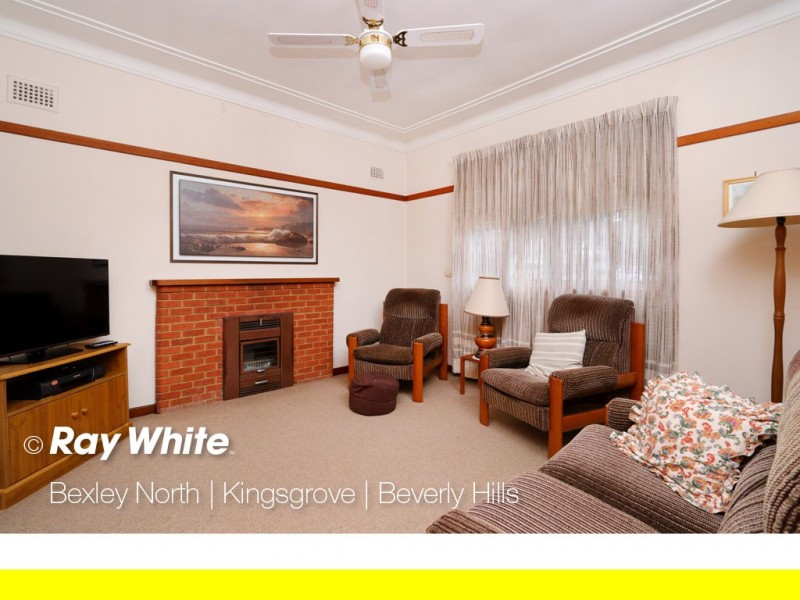 70 Glamis Street, Kingsgrove NSW 2208