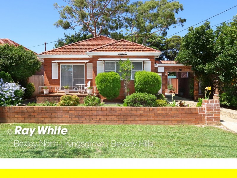 11 Glenwall Street, Kingsgrove NSW 2208