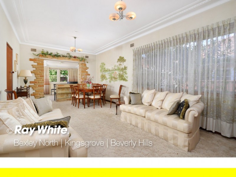 11 Glenwall Street, Kingsgrove NSW 2208