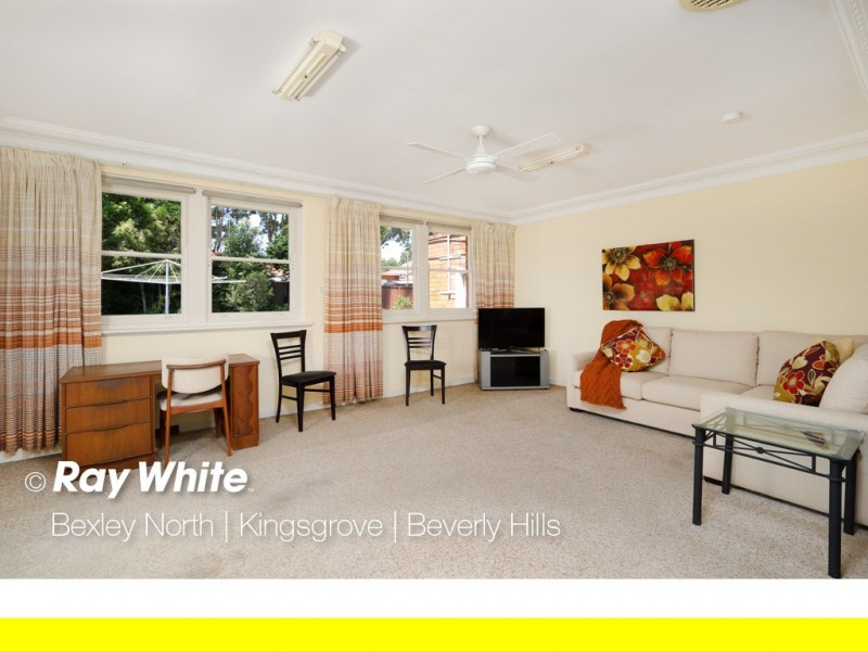11 Glenwall Street, Kingsgrove NSW 2208