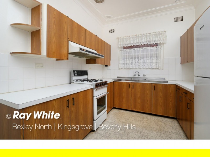 11 Glenwall Street, Kingsgrove NSW 2208
