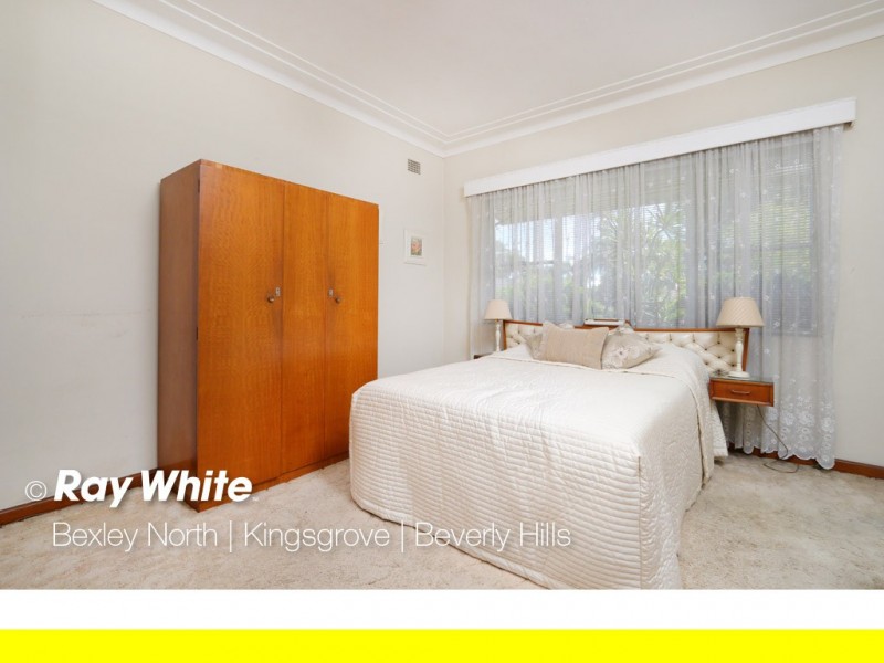 11 Glenwall Street, Kingsgrove NSW 2208