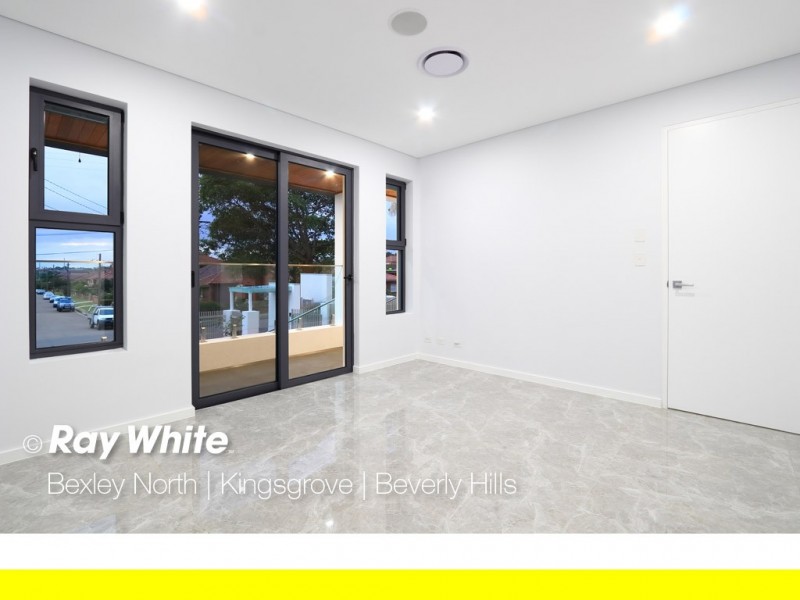 12 Mabel Street, Kingsgrove NSW 2208