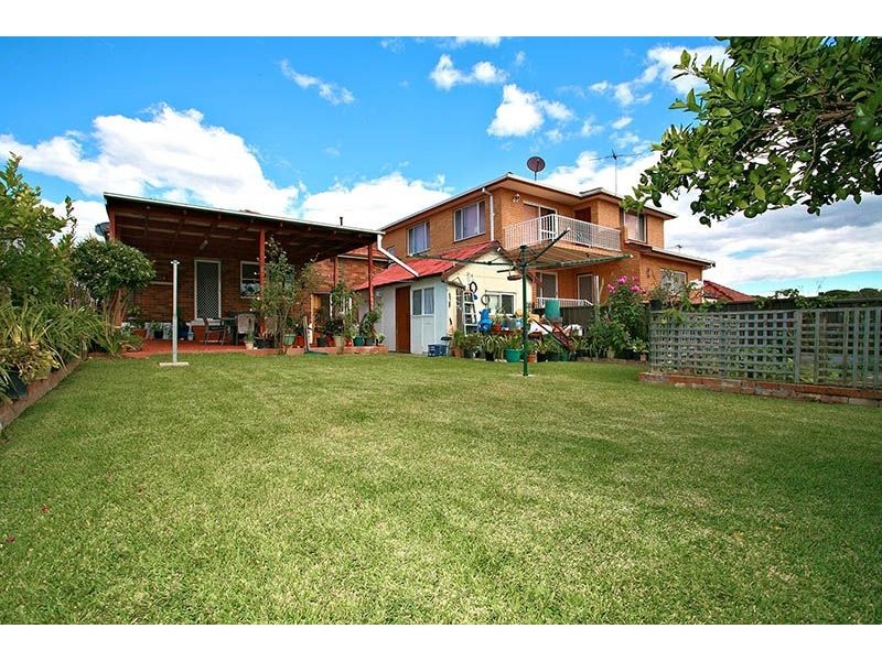 16 Bennett Street, Kingsgrove NSW 2208