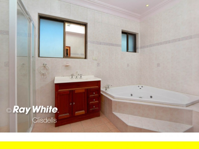 9 Kinsel Avenue, Kingsgrove NSW 2208