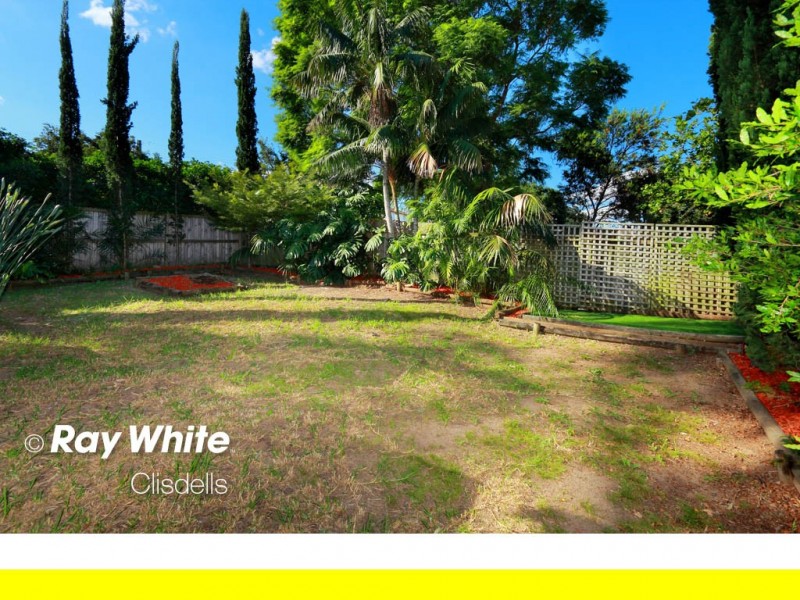 8 Bonds Road, Roselands NSW 2196