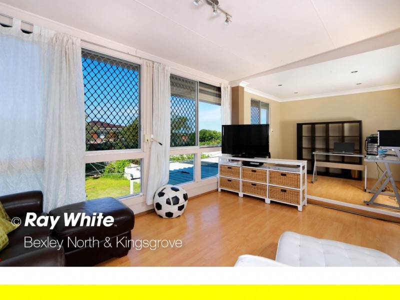 10 Wolli Street, Kingsgrove NSW 2208