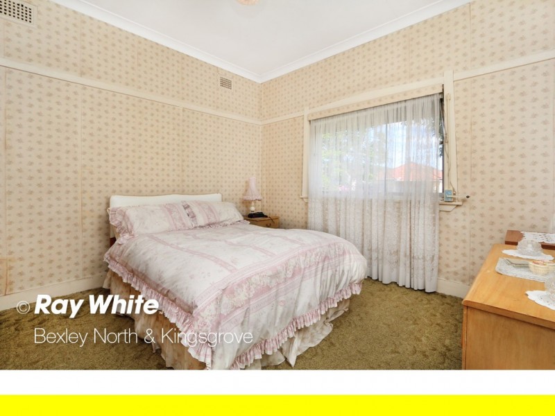 18 Rosemeath Avenue, Kingsgrove NSW 2208