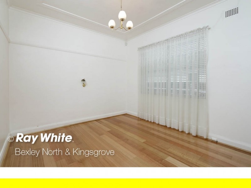 72 Rosemeath Avenue, Kingsgrove NSW 2208