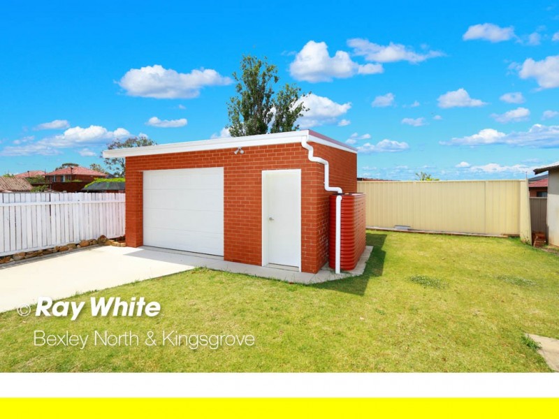 72 Rosemeath Avenue, Kingsgrove NSW 2208