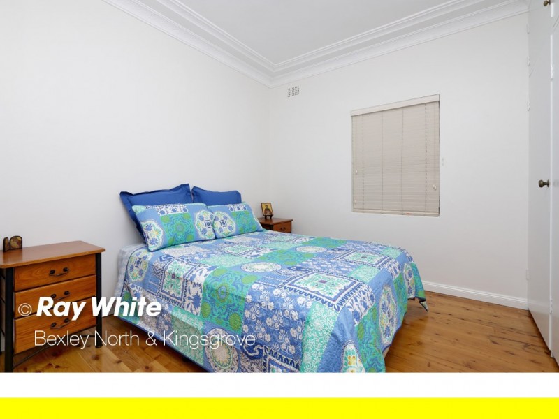 62 New England Drive, Kingsgrove NSW 2208