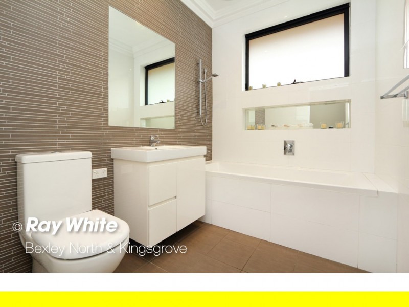 10 Cripps Avenue, Kingsgrove NSW 2208