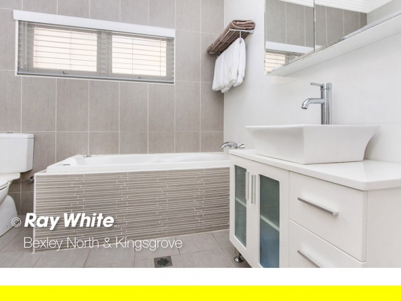 16 New England Drive, Kingsgrove NSW 2208