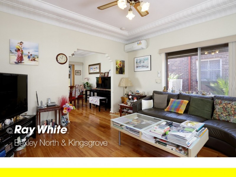 8 Hobbs Street, Kingsgrove NSW 2208