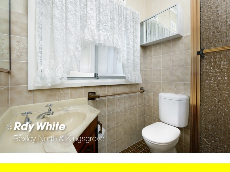 20 Simmons Road, Kingsgrove NSW 2208