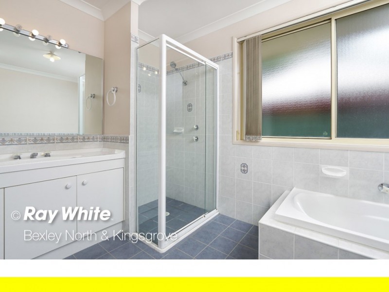 4a Oatley Street, Kingsgrove NSW 2208