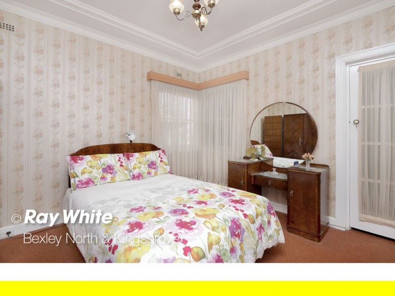 24 Arinya Street, Kingsgrove NSW 2208