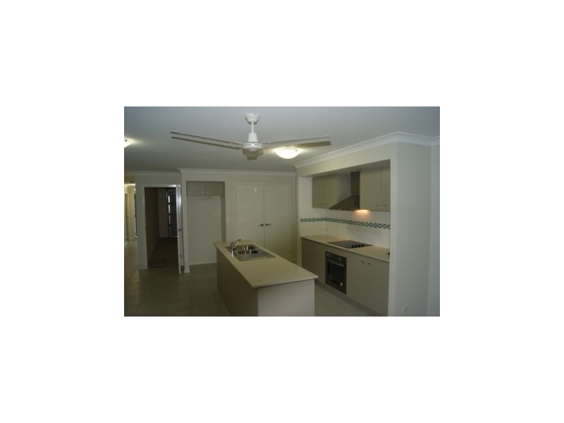 1A Edwin Street, Redcliffe QLD 4020
