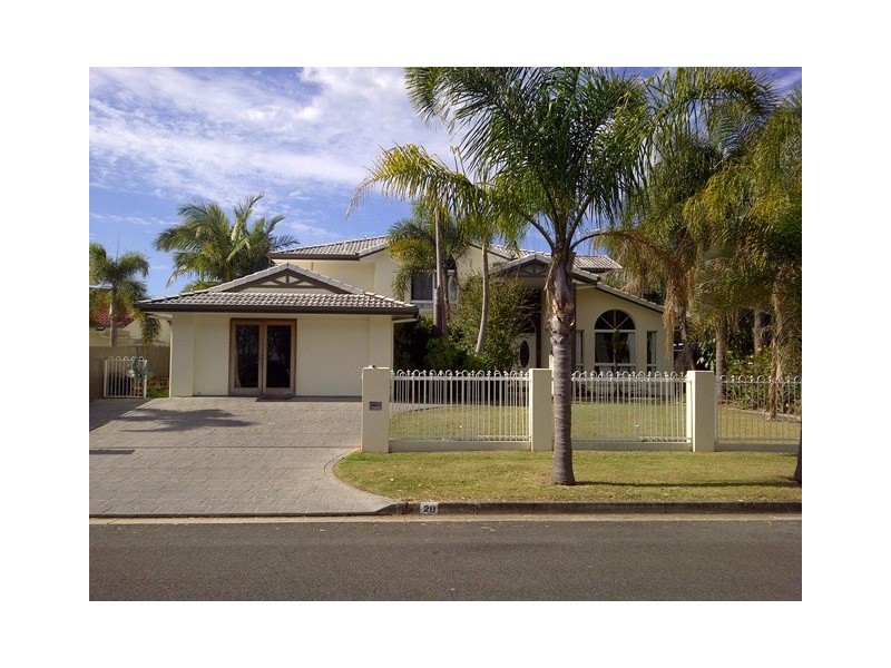 28 Intrepid Court, Newport QLD 4020