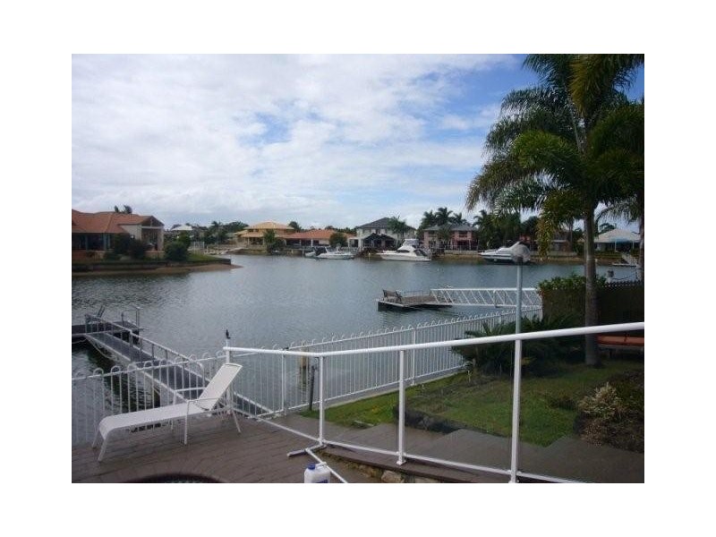 28 Intrepid Court, Newport QLD 4020