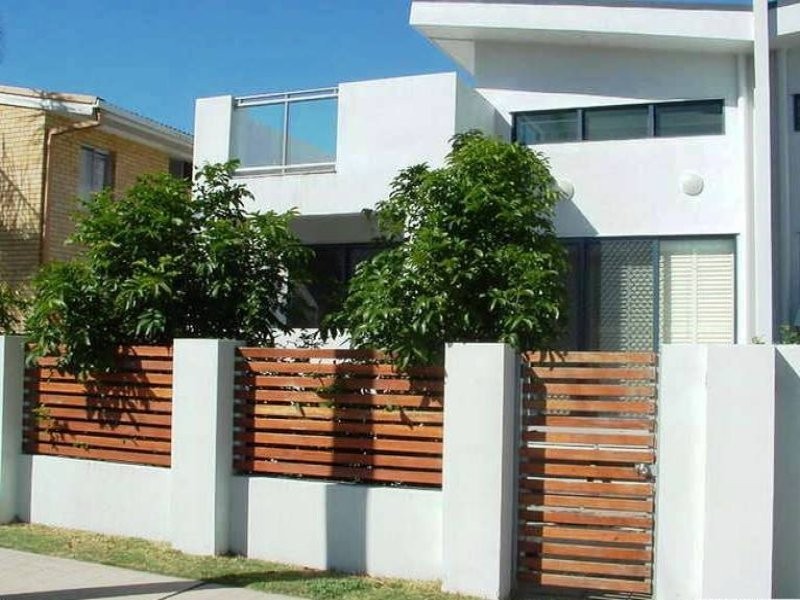 2/3 MacDonnell Road, Margate QLD 4019