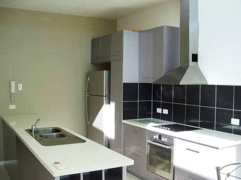 2/3 MacDonnell Road, Margate QLD 4019