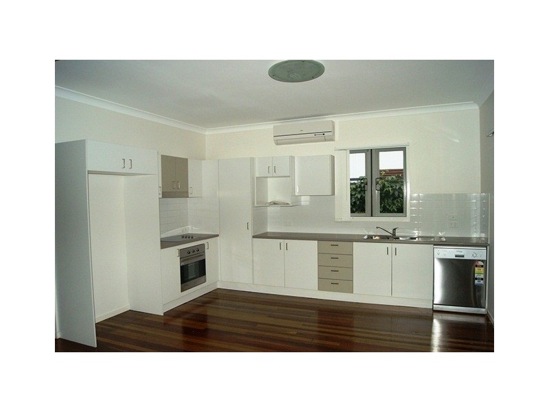 6 Dan Street, Clontarf QLD 4019