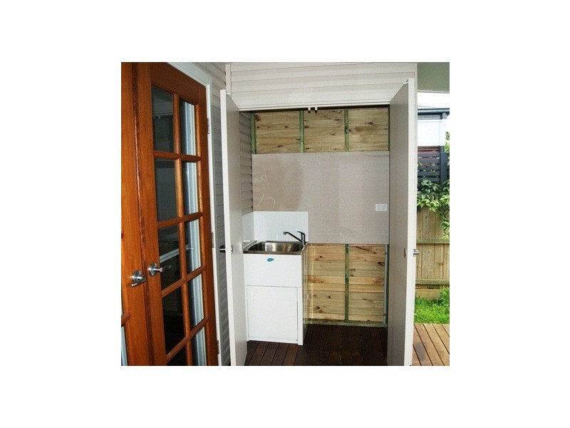 6 Dan Street, Clontarf QLD 4019