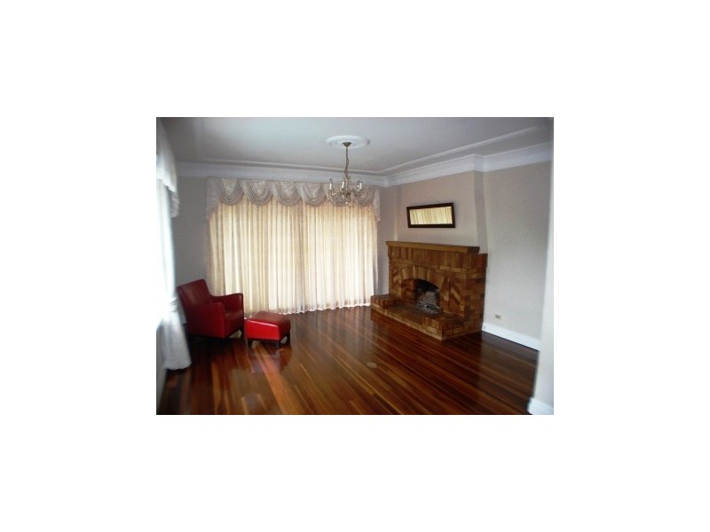 121 Maine Road, Clontarf QLD 4019