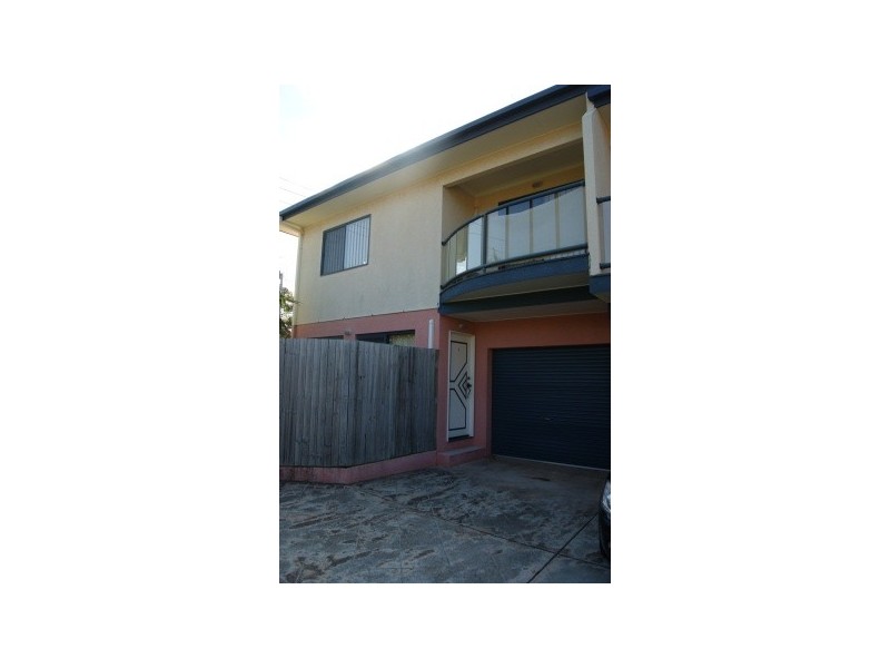 1/34 Silvyn Street, Redcliffe QLD 4020