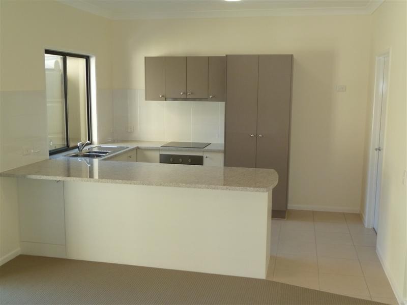 20/3 Swordgrass Court, Kallangur QLD 4503